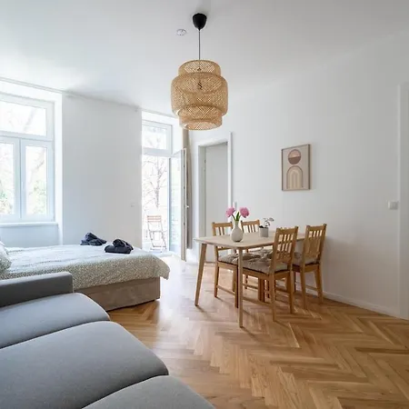 Central Premium Apartment With Balcony Vienna Exterior photo